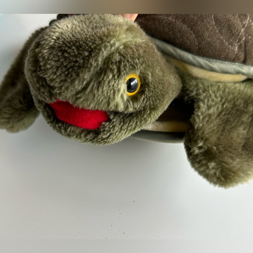 13” VINTAGE FOLKTAILS TURTLE 🐢 FOLDS INTO SHELL